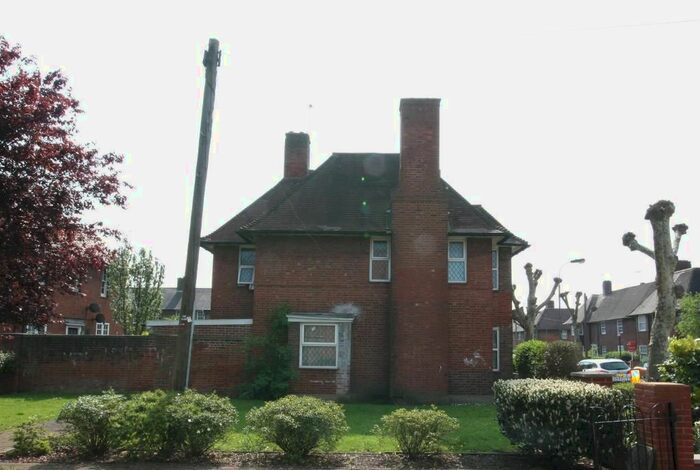 3 Bedroom Terraced House To Rent In Wulfstan Street, East Acton, London, W12