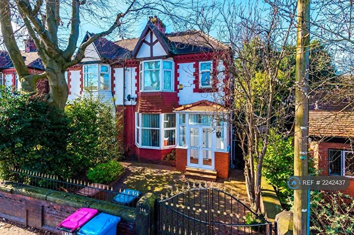 3 Bedroom Semi-Detached House To Rent In Claremont Road, Salford, M6