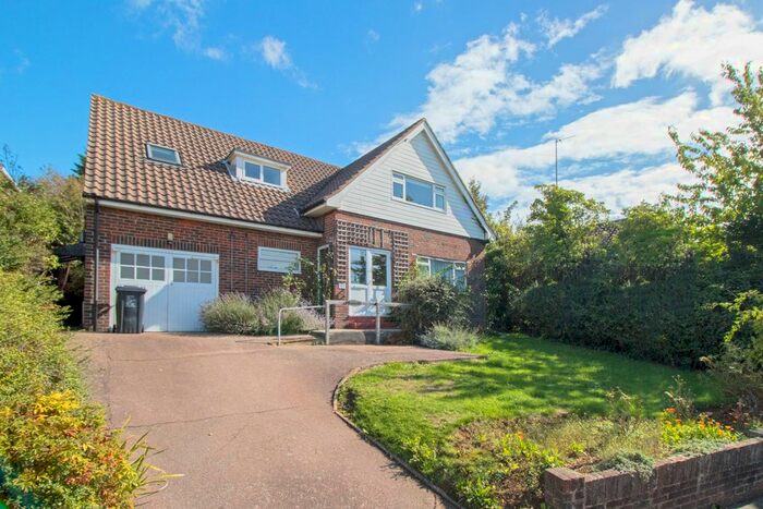 5 Bedroom Detached House To Rent In Hill Brow, Hove, BN3
