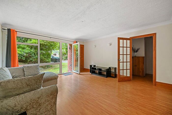 1 Bedroom Apartment To Rent In Brighton Road, Lansdowne House, SM2