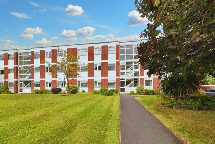 2 Bedroom Apartment For Sale In Ravenhurst Road, Harborne, Birmingham, B17