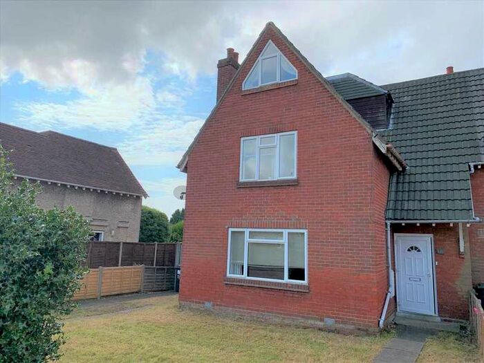 5 Bedroom End Of Terrace House To Rent In Brassey Road, Winton, Bournemouth, BH9