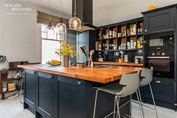 2 Bedroom Flat To Rent In Church Road, Hove, BN3