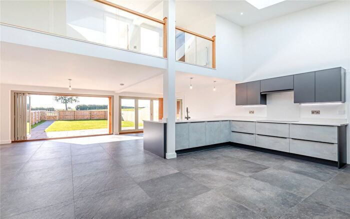 4 Bedroom Semi-Detached House For Sale In Bridgehouse Lane, Winterley, Sandbach, Cheshire, CW11