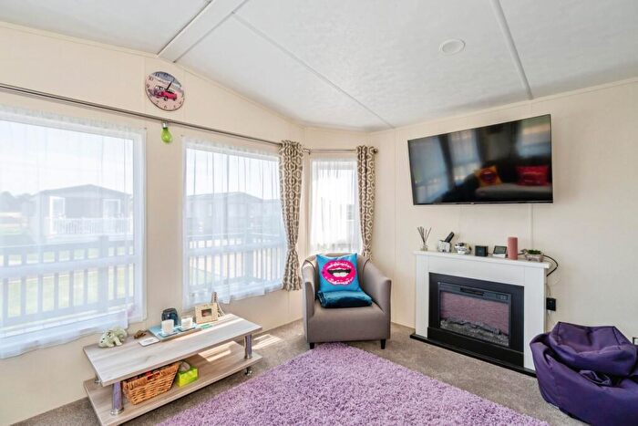 2 Bedroom Bungalow For Sale In Meadow Bay, Hayling Island, Hampshire, PO11