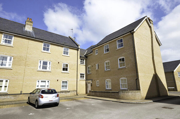 3 Bedroom Flat To Rent In Winfarthing Court, Ely, CB7