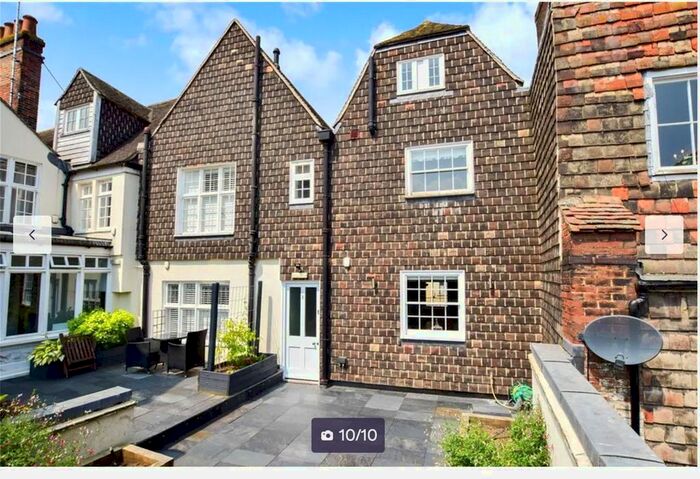 3 Bedroom Flat To Rent In Mercery Lane, Canterbury CT1