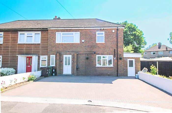 4 Bedroom Semi-Detached House For Sale In Downland Close, Coulsdon, CR5