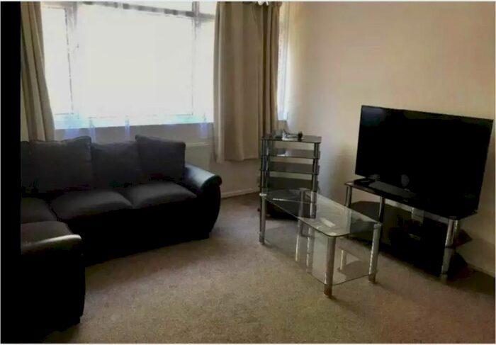 3 Bedroom Terraced House To Rent In Disraeli Close, London, SE28