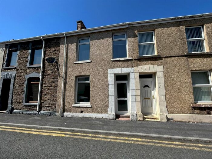 3 Bedroom Terraced House To Rent In Gilbert Crescent, Llanelli, SA15