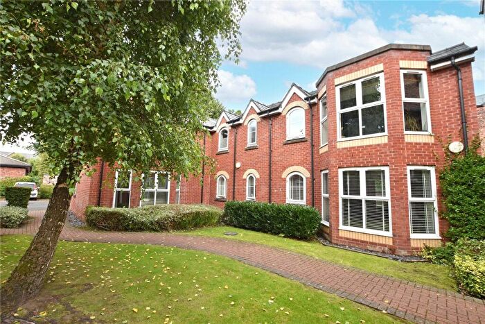 2 Bedroom Apartment For Sale In Mauldeth Road, Withington, M20