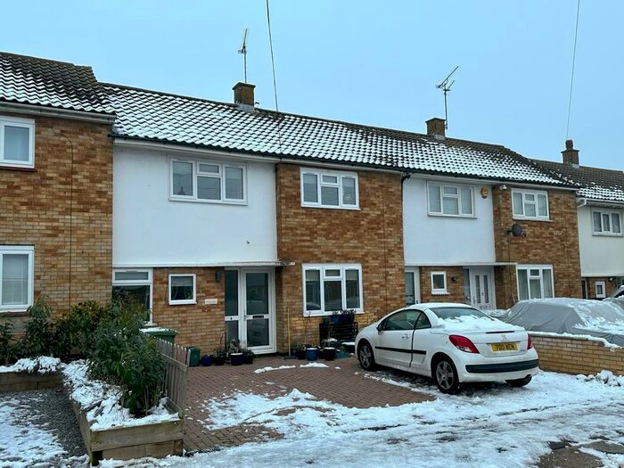 3 Bedroom House To Rent In Ganels Road, Billericay, CM11