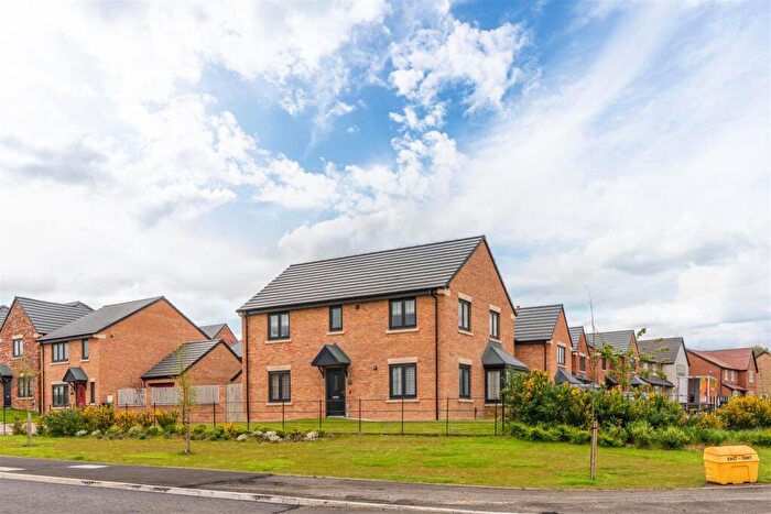 4 Bedroom Detached House For Sale In Hodgson Close, Callerton, Newcastle Upon Tyne, NE5