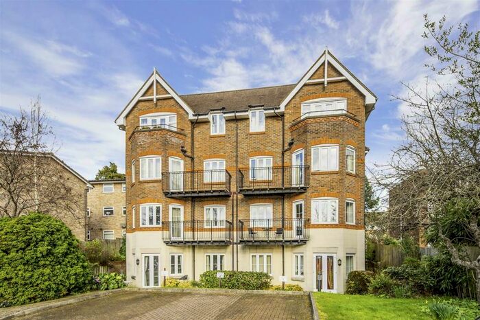 1 Bedroom Apartment To Rent In Station Road, Redhill, RH1