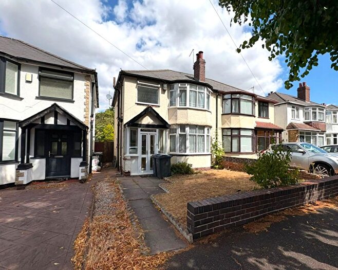 3 Bedroom Semi Detached House To Rent In Knightwick Crescent, Birmingham, West Midlands, B23