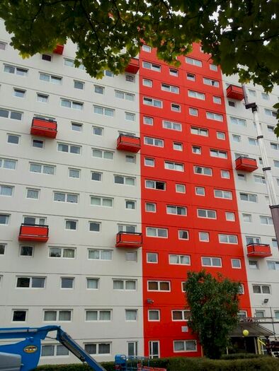 2 Bedroom Flat To Rent In Camberley Rise, West Bromwich, West Midlands, B71