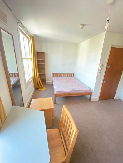 Studio To Rent In Bryantwood Road, N7