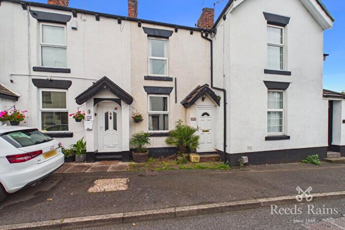 2 Bedroom Terraced House For Sale In High Street, Hyde, Greater Manchester, SK14
