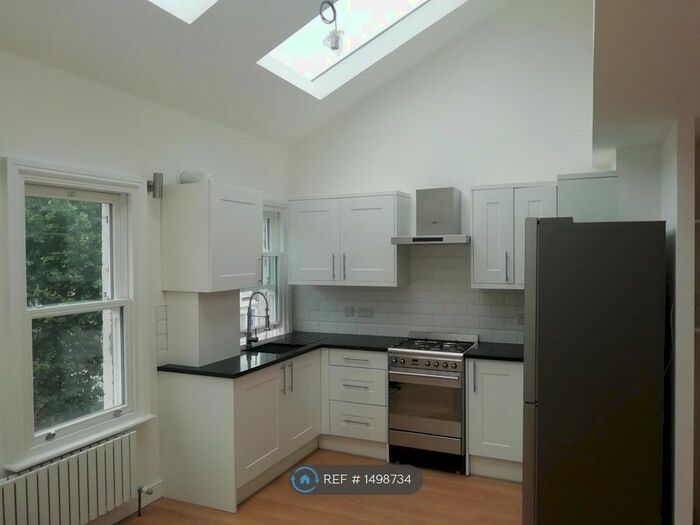 3 Bedroom Flat To Rent In Harwood Road, London, SW6