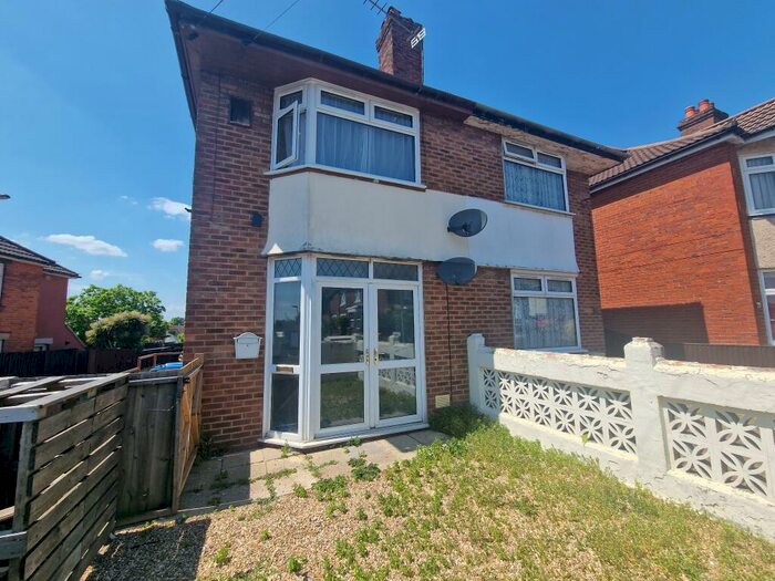 1 Bedroom Flat To Rent In Foundry Lane, Shirley, SO15