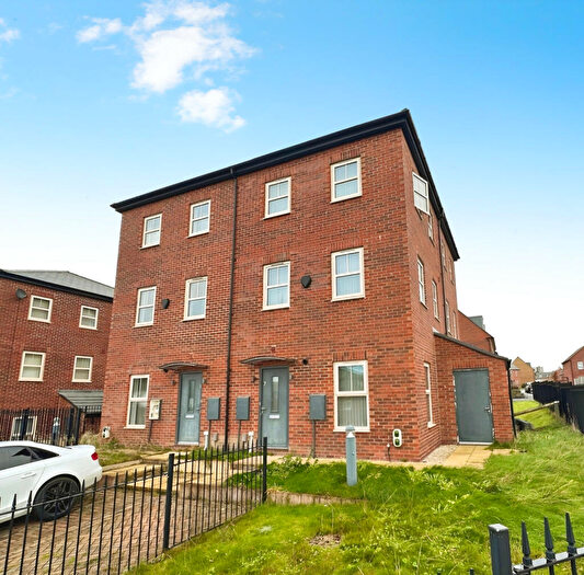 2 Bedroom Semi-Detached House To Rent In Coltman Way, Leeds, West Yorkshire, LS14