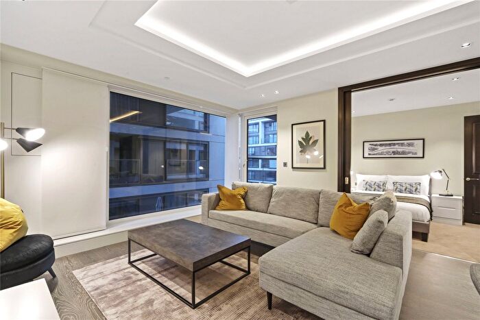 3 Bedroom Flat To Rent In Radnor Terrace, London, W14