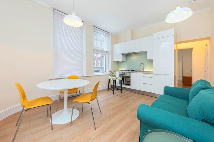 1 Bedroom Flat To Rent In Farringdon Road, Clerkenwell, London, EC1R
