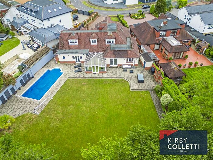 5 Bedroom Detached House For Sale In Carnaby Road, Broxbourne, EN10