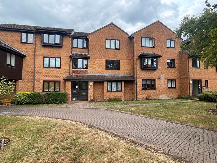 Studio To Rent In Studio Apartment - Knaves Hollow, High Wycombe, HP10