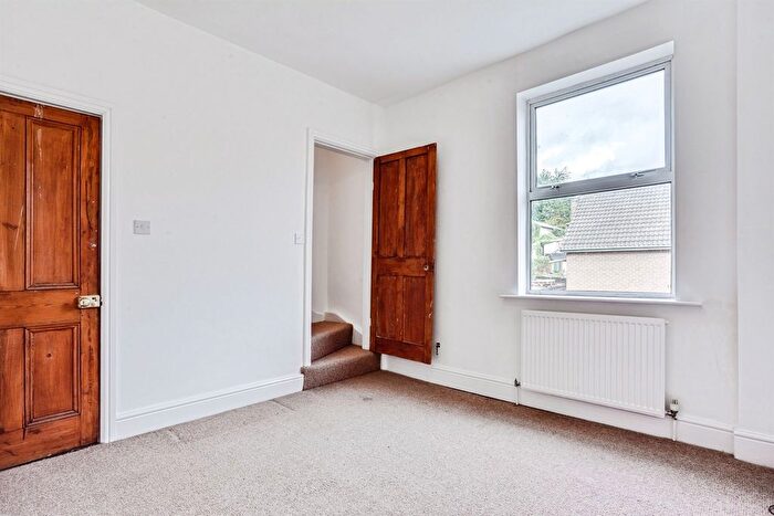 2 Bedroom Terraced House For Sale In Crab Lane, Newmillerdam, Wakefield, WF2