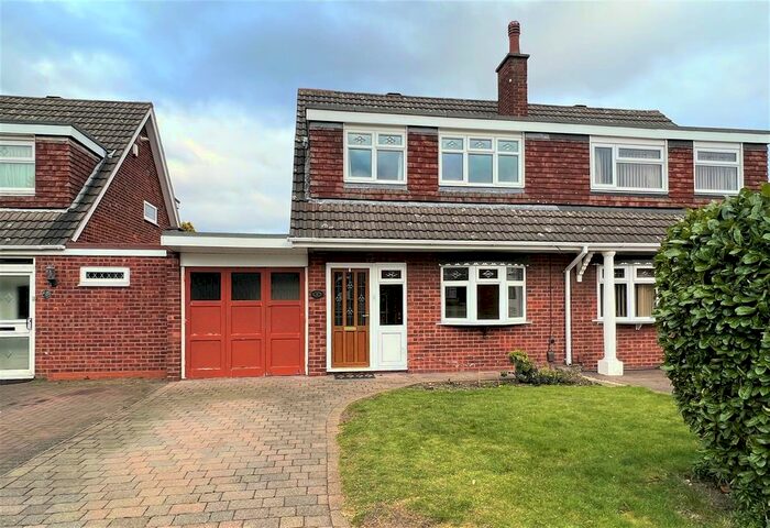 3 Bedroom Semi-Detached House To Rent In Armstrong Drive, Bentley, Walsall, WS2