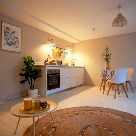 3 Bedroom Flat To Rent In Albert Road, Manchester, M19