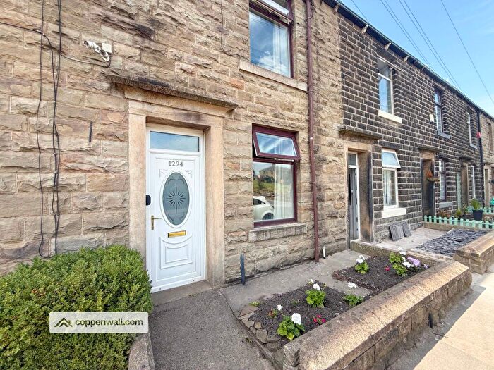 2 Bedroom Terraced House For Sale In Burnley Road, Loveclough, Rossendale, BB4