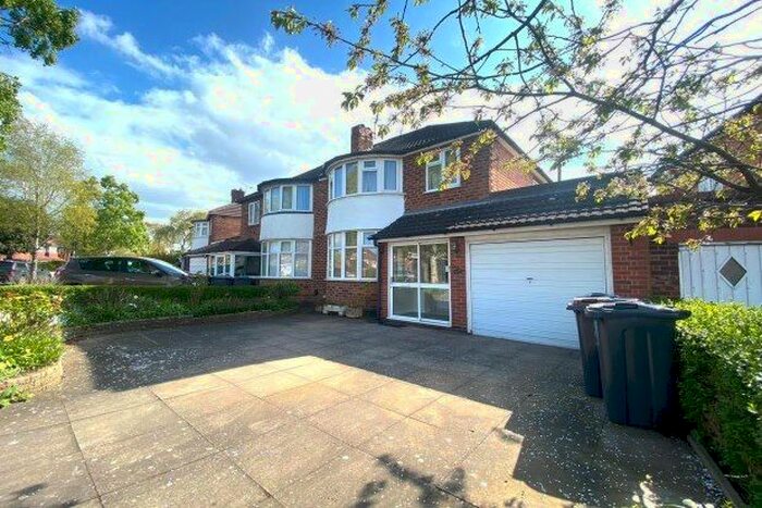 3 Bedroom Property To Rent In Stonor Road, Birmingham, B28