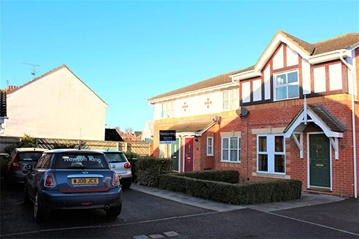 2 Bedroom Terraced House To Rent In Compton Close, Taunton, TA2