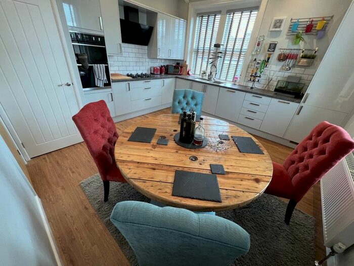 3 Bedroom Flat To Rent In Petticoat Lane, Dilton Marsh, Nr Westbury, BA13