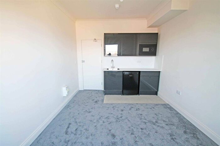 Studio To Rent In Church Road, Hove, BN3