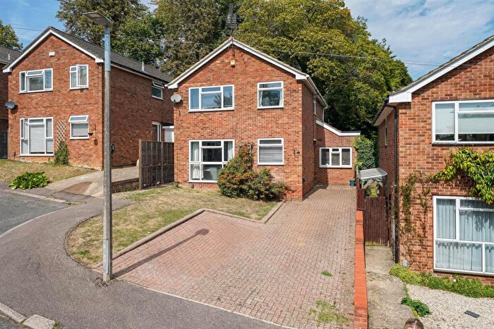 4 Bedroom Detached House For Sale In Woodland Place, Boxmoor, Hemel Hempstead, HP1