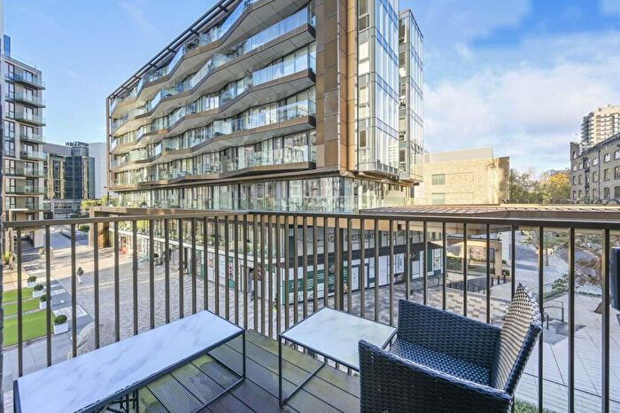 2 Bedroom Flat To Rent In Merino Gardens, St Katharine Docks, London, E1W