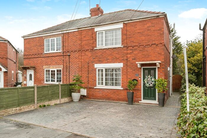 3 Bedroom Semi-Detached House For Sale In Mayfield Avenue, Stainforth, Doncaster, DN7