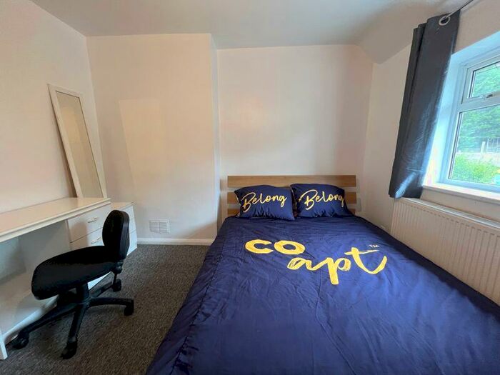 4 Bedroom Detached House To Rent In Colbourne Avenue, Brighton, BN2