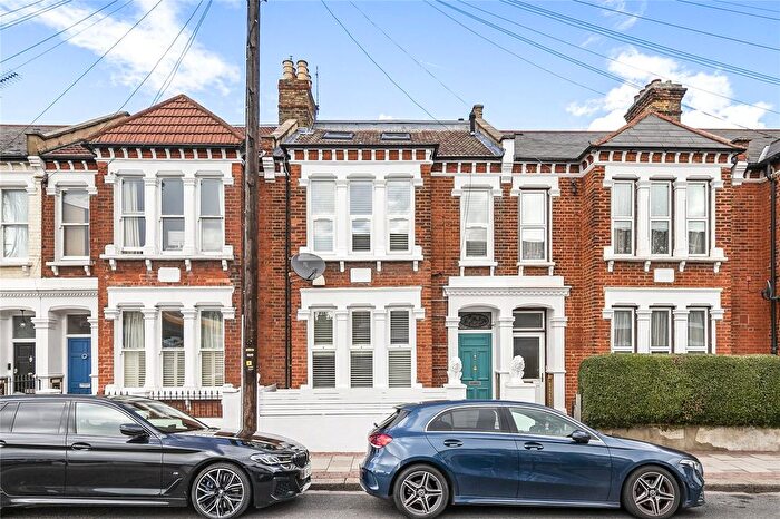 5 Bedroom Terraced House For Sale In Cathles Road, London, SW12