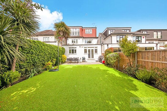 5 Bedroom Detached House For Sale In Haslemere Avenue, Hendon, NW4