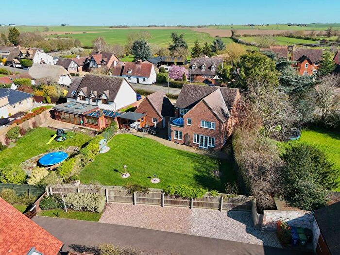 4 Bedroom Detached House For Sale In High Street, Offord Cluny, PE19