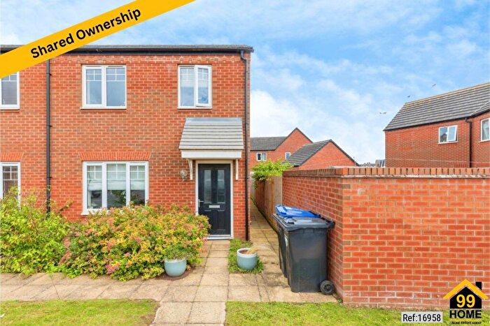 2 Bedroom Terraced House For Sale In Pease Close, United Kingdom, CV34