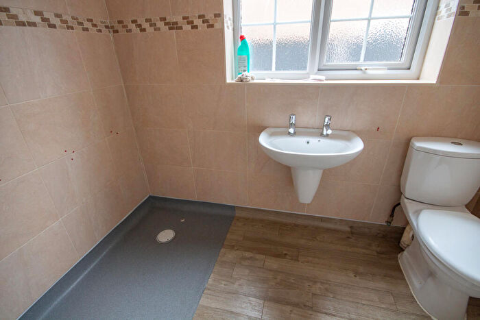 2 Bedroom Semi-Detached Bungalow For Sale In Lockington Close, Chellaston, DE73