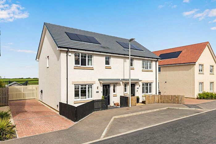 3 Bedroom Semi-Detached House For Sale In The Christies, Macmerry, EH33