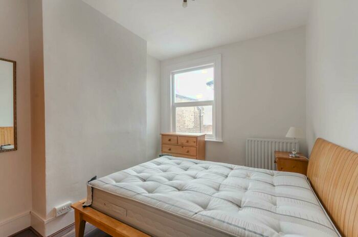 1 Bedroom Maisonette To Rent In Gillett Road, Thornton Heath, CR7