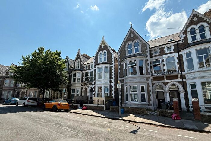 1 Bedroom Flat For Sale In Connaught Road, Roath, CF24