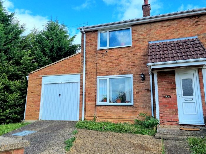 2 Bedroom Property To Rent In Seaton Crescent, Corby, NN18